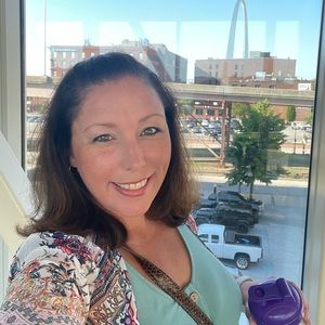 Meet your Posher, Courtney